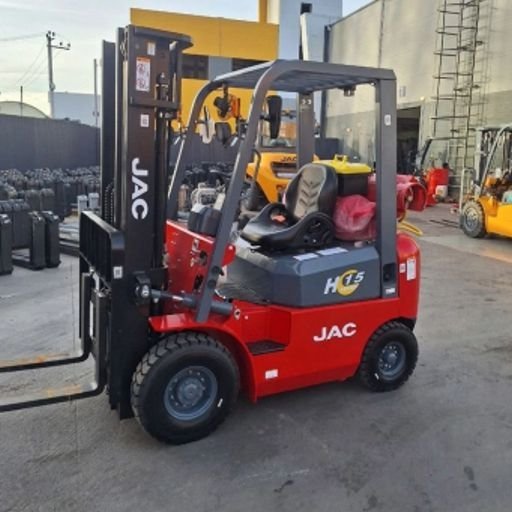 Обширный ассортимент вилочных погрузчиков от изготовителя JAC